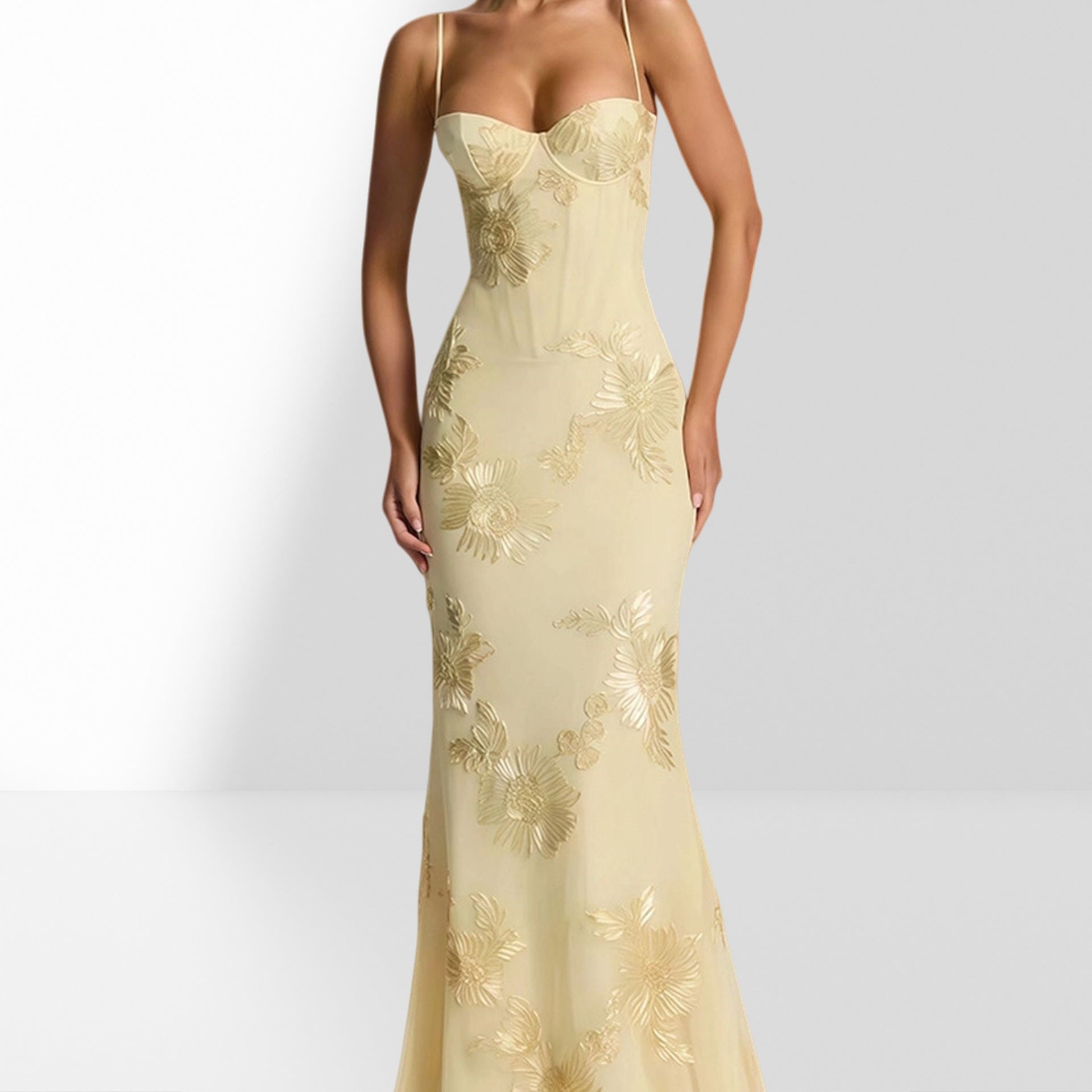 Serena | Embroidered Backless Fitted Bodycon Dress