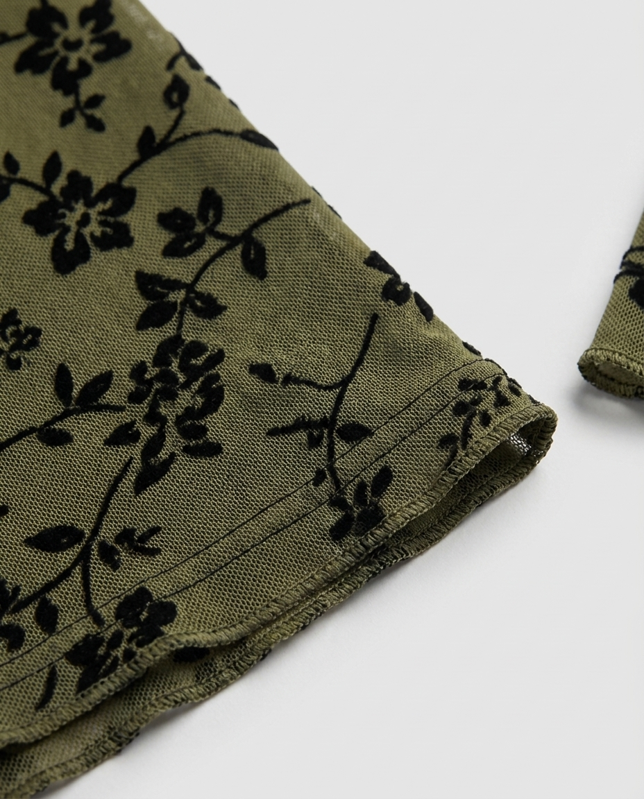 alison product photo fabric macro 2