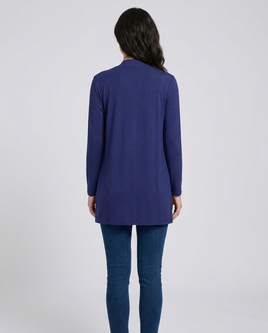 Davina back