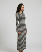 Aubree side Black