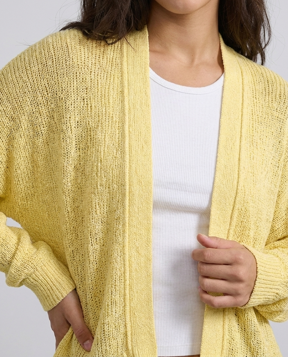 Antonia closeup Yellow
